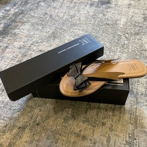 INC mabae bow sandals